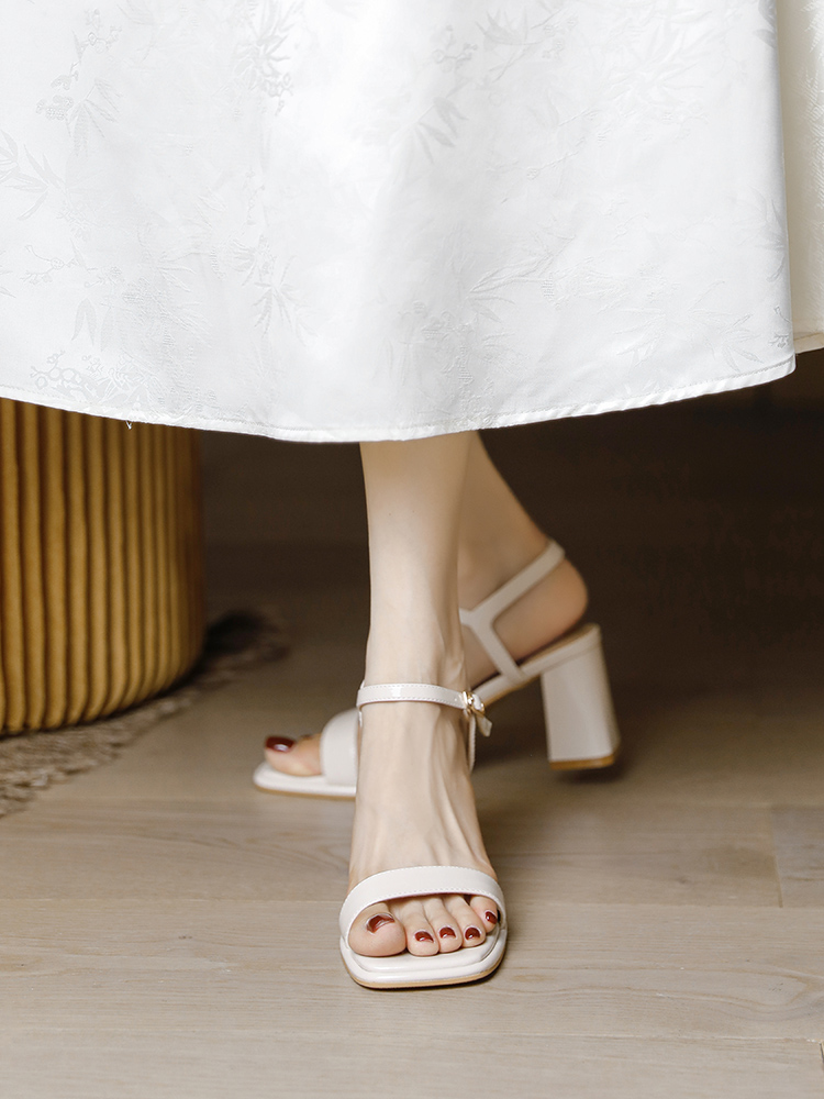 Women's Open-Toe Chunky Heel Sandals - 2025 Summer Fairy Style One-Strap High Heels in Off-White, Perfect for Skirts and Casual Outfits Women's Open-Toe Chunky Heel Sandals - 2025 Summer Fairy Style One-Strap High Heels in Off-White, Perfect for Skirts and Casual Outfits