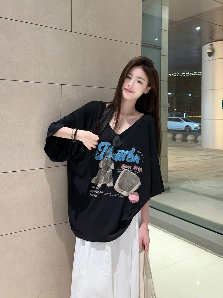 Women's Oversized Hip-Hop Drop Shoulder V-Neck T-Shirt - Loose Fit Short Sleeve Top in Casual Streetwear Style