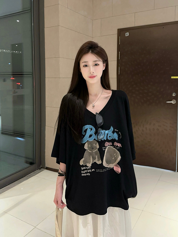 Women's Oversized Hip-Hop Drop Shoulder V-Neck T-Shirt - Loose Fit Short Sleeve Top in Casual Streetwear Style Women's Oversized Hip-Hop Drop Shoulder V-Neck T-Shirt - Loose Fit Short Sleeve Top in Casual Streetwear Style