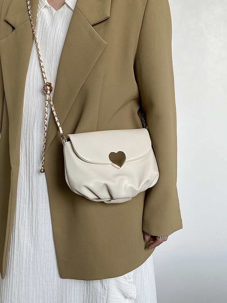 Women's Pleated Cloud Chain Bag - Cute Spring/Summer Crossbody Shoulder Bag in Niche Design