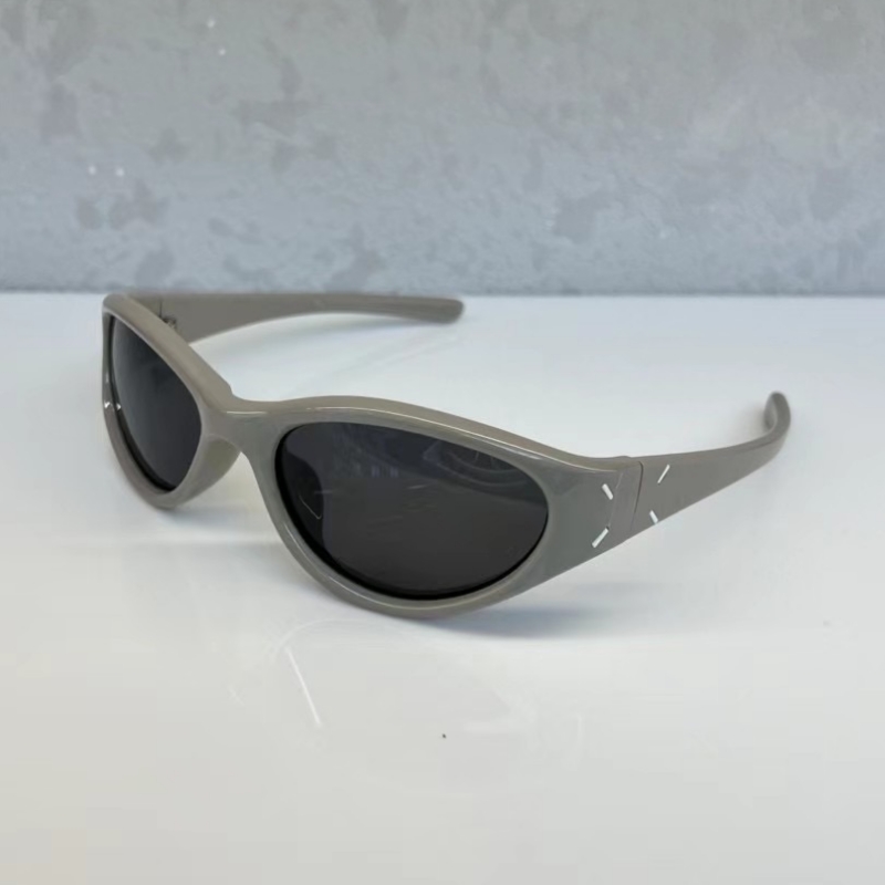 Women's Polarized Sunglasses for Cycling & Outdoor Sports, Flattering for Round Faces, European & American Style, UV Protection Women's Polarized Sunglasses for Cycling & Outdoor Sports, Flattering for Round Faces, European & American Style, UV Protection