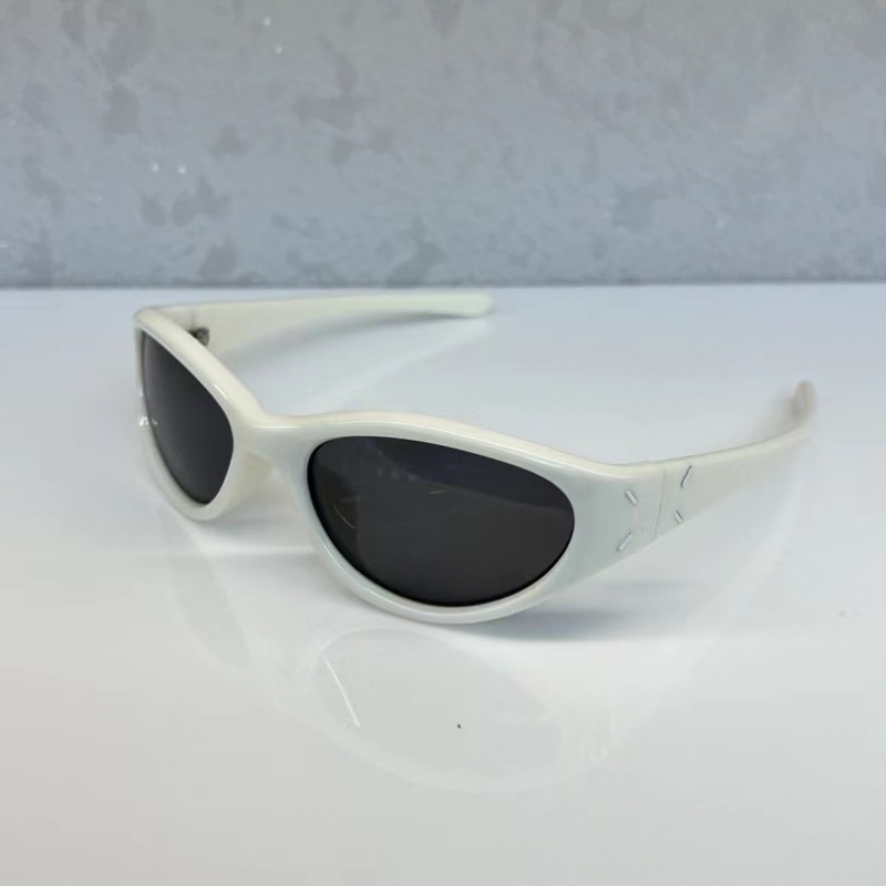 Women's Polarized Sunglasses for Cycling & Outdoor Sports, Flattering for Round Faces, European & American Style, UV Protection Women's Polarized Sunglasses for Cycling & Outdoor Sports, Flattering for Round Faces, European & American Style, UV Protection