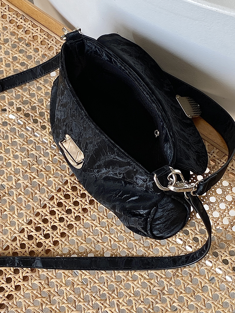 Women's Retro Lock Clutch Underarm Bag - High-End Versatile Shoulder Crossbody Small Bag in National Style Women's Retro Lock Clutch Underarm Bag - High-End Versatile Shoulder Crossbody Small Bag in National Style