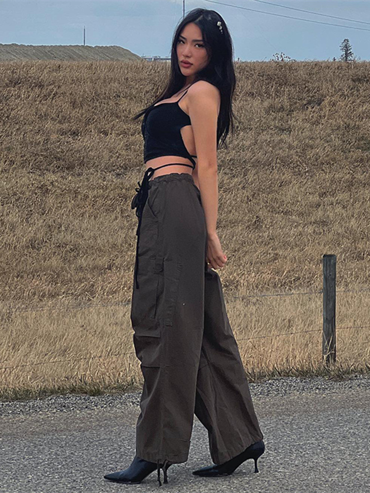 Women’s Retro Style Casual Cargo Pants with Drawstring Waist - Loose Fit Solid Color Pocket Trousers for Versatile Everyday Wear Women’s Retro Style Casual Cargo Pants with Drawstring Waist - Loose Fit Solid Color Pocket Trousers for Versatile Everyday Wear