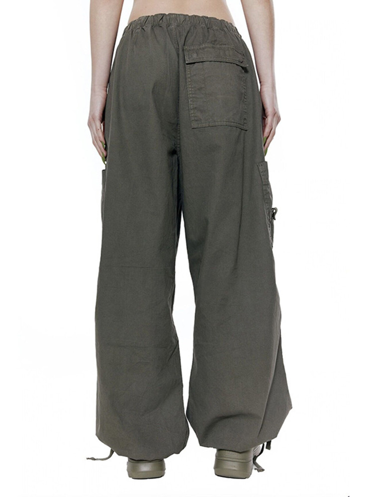 Women’s Retro Style Casual Cargo Pants with Drawstring Waist - Loose Fit Solid Color Pocket Trousers for Versatile Everyday Wear Women’s Retro Style Casual Cargo Pants with Drawstring Waist - Loose Fit Solid Color Pocket Trousers for Versatile Everyday Wear