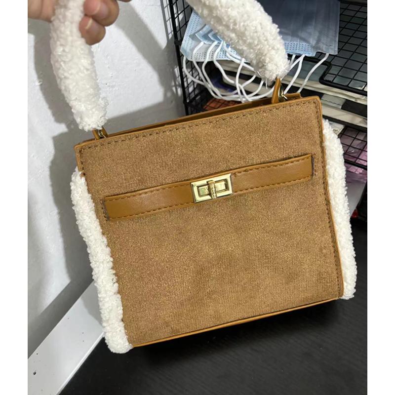 Women's Retro Suede Plush Tote Bag - Large Capacity Versatile Shoulder & Crossbody Bag for Autumn/Winter 2025 Women's Retro Suede Plush Tote Bag - Large Capacity Versatile Shoulder & Crossbody Bag for Autumn/Winter 2025