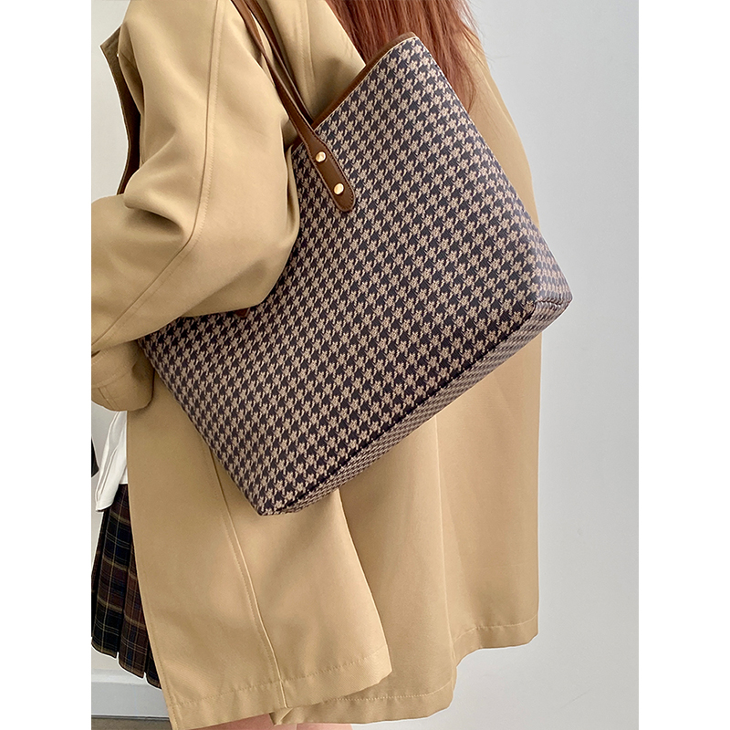 Women's Retro Tote Bag - High-End Spring Summer Shoulder Bag, Large Design for 2025 - Chic Fashion Statement