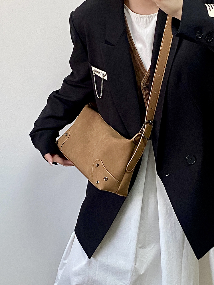 Women's Retro Underarm Bag 2025 - Stylish Versatile Shoulder Crossbody Bag for Spring and Summer Fashion Women's Retro Underarm Bag 2025 - Stylish Versatile Shoulder Crossbody Bag for Spring and Summer Fashion