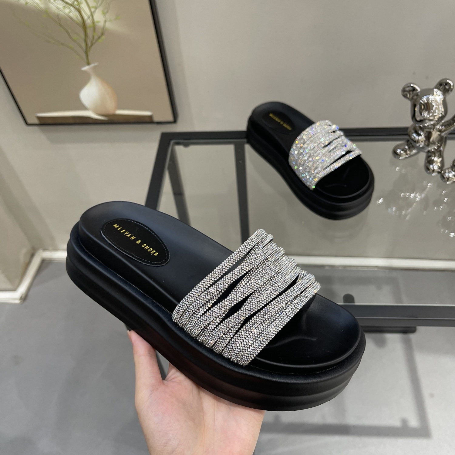 Women's Rhinestone Open-Toe Slide Sandals - 2025 Summer Lightweight Platform Beach Slippers, Versatile Thick-Soled Style