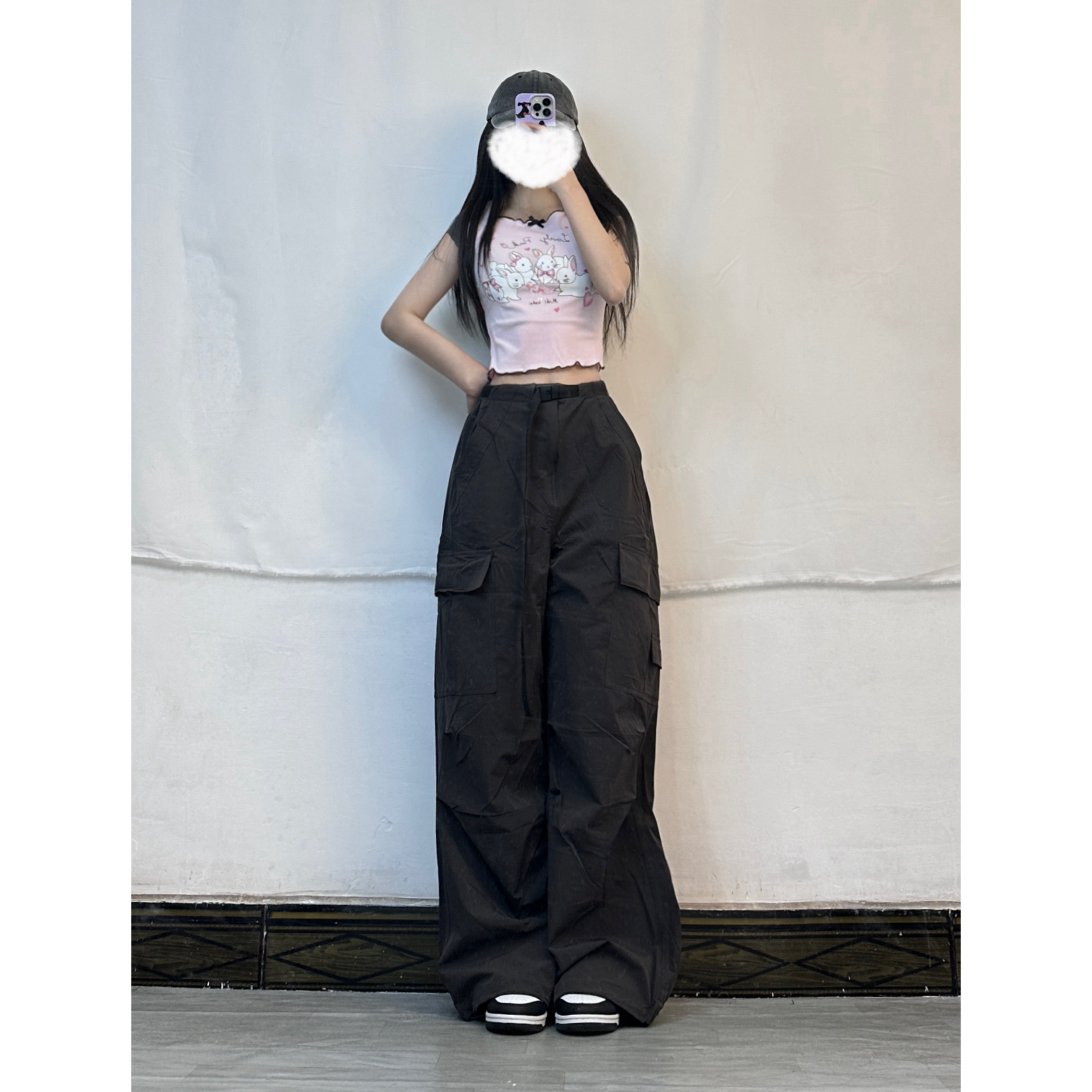 Women's Sexy Gray-Pink Cropped T-Shirt - K-Pop Style Slim Fit Midriff-Baring Short Sleeve Top for Dance and Everyday Wear