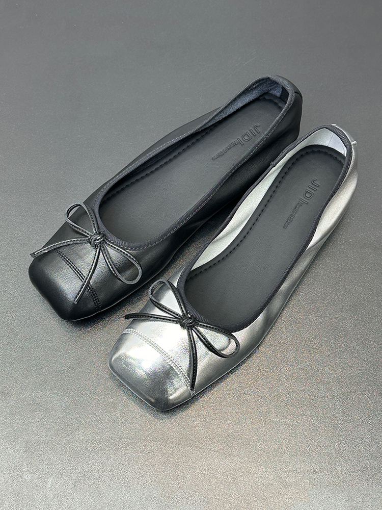 Women's Silver Chunky Heel Flat Shoes with Square Toe, Bow Detail, French Style for Spring and Autumn 2025, Fairy Aesthetic