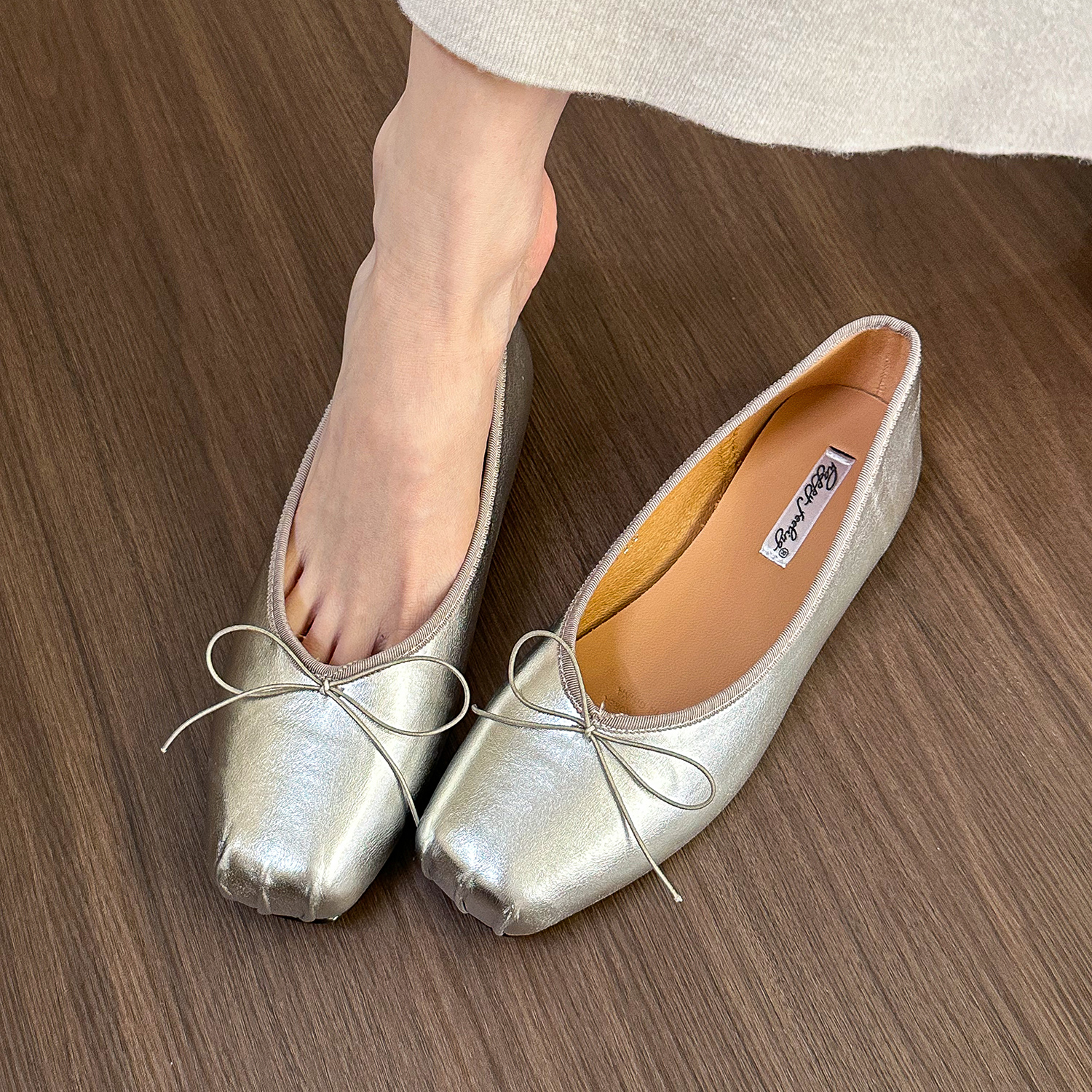 Women's Silver Soft Leather Flat Shoes with Bow - Spring/Summer 2025 Fashion, Chic Style, Comfortable Footwear