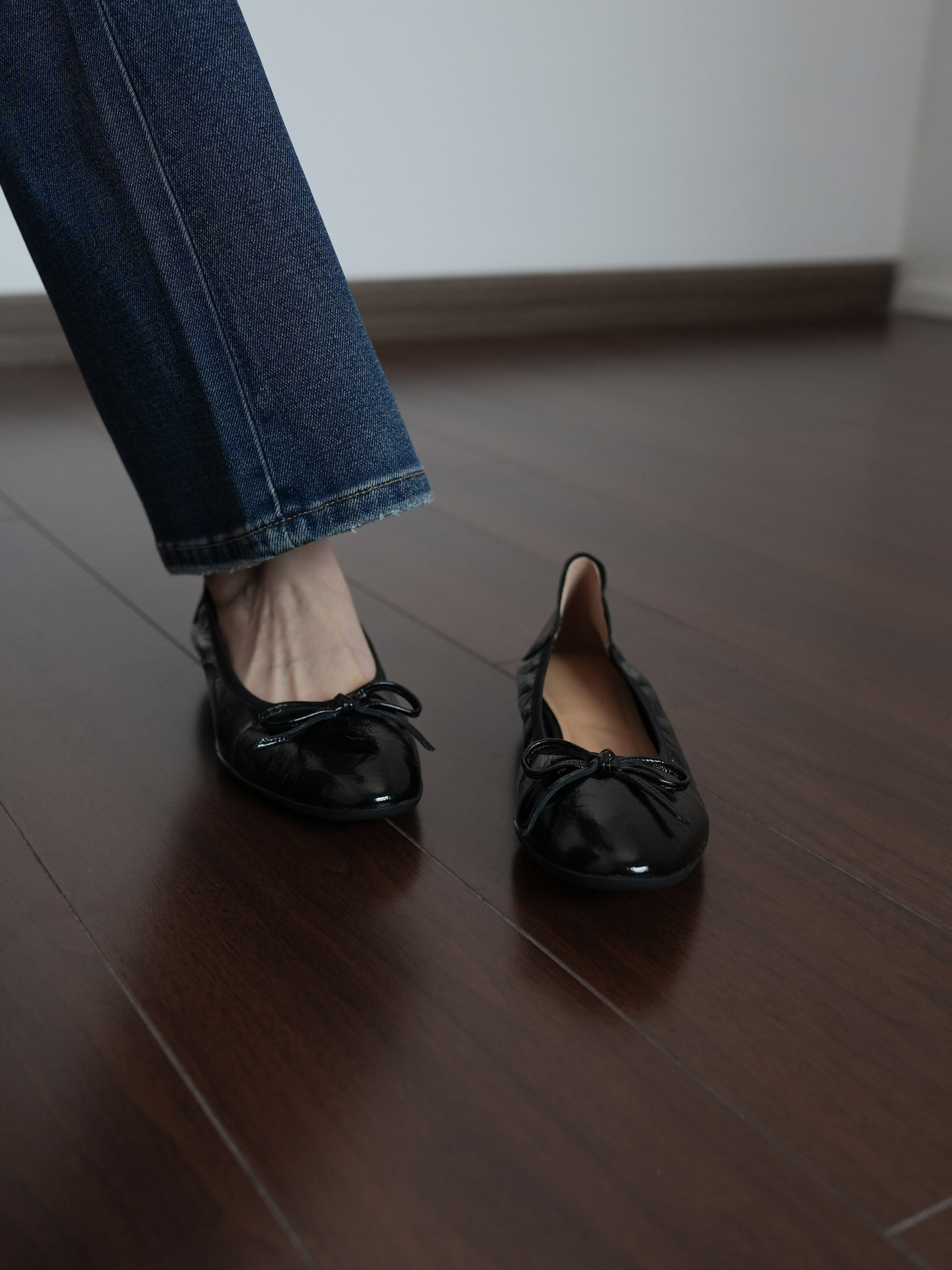 Women's Spring Gold Flat Low-Heeled Loafers with Bow - Ultra-Soft Commuting Shoes for Everyday Style Women's Spring Gold Flat Low-Heeled Loafers with Bow - Ultra-Soft Commuting Shoes for Everyday Style