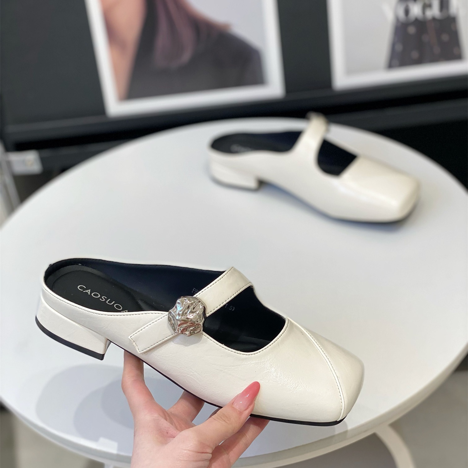 Women's Square-Toed Half Slippers - 2025 Summer Style, Versatile Soft Sole, Low Heel, Elegant and Simple Design Women's Square-Toed Half Slippers - 2025 Summer Style, Versatile Soft Sole, Low Heel, Elegant and Simple Design