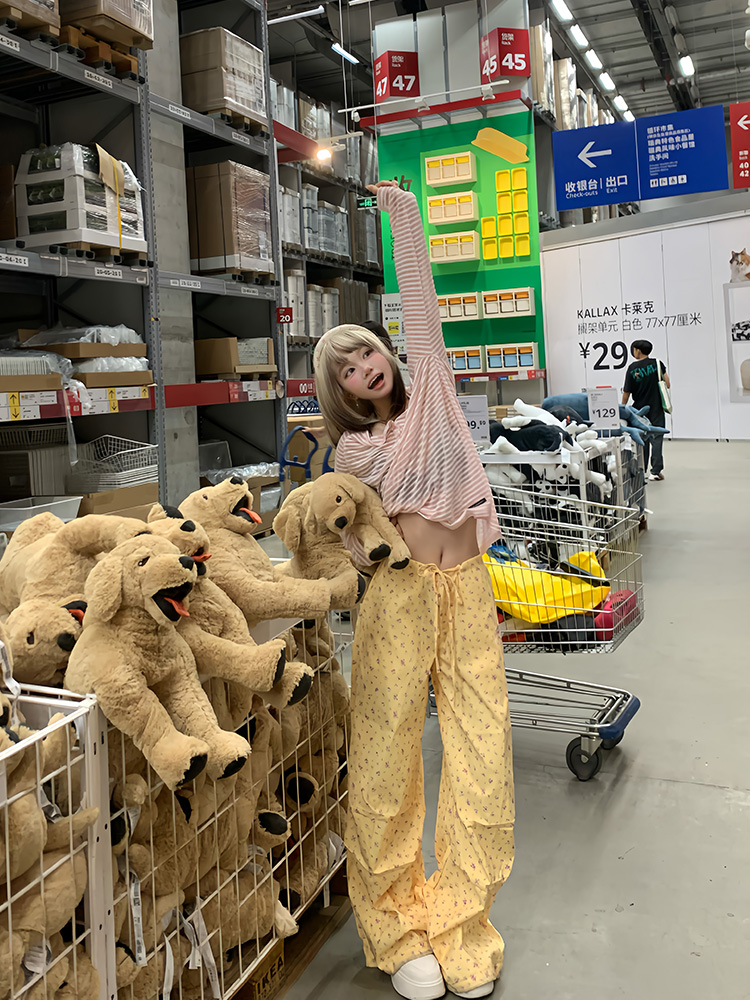 Women’s Striped Color-Blocking Long Sleeve Top - Lightweight Slim-Fit Sun Protection Layer for 90s Inspired Style Women’s Striped Color-Blocking Long Sleeve Top - Lightweight Slim-Fit Sun Protection Layer for 90s Inspired Style