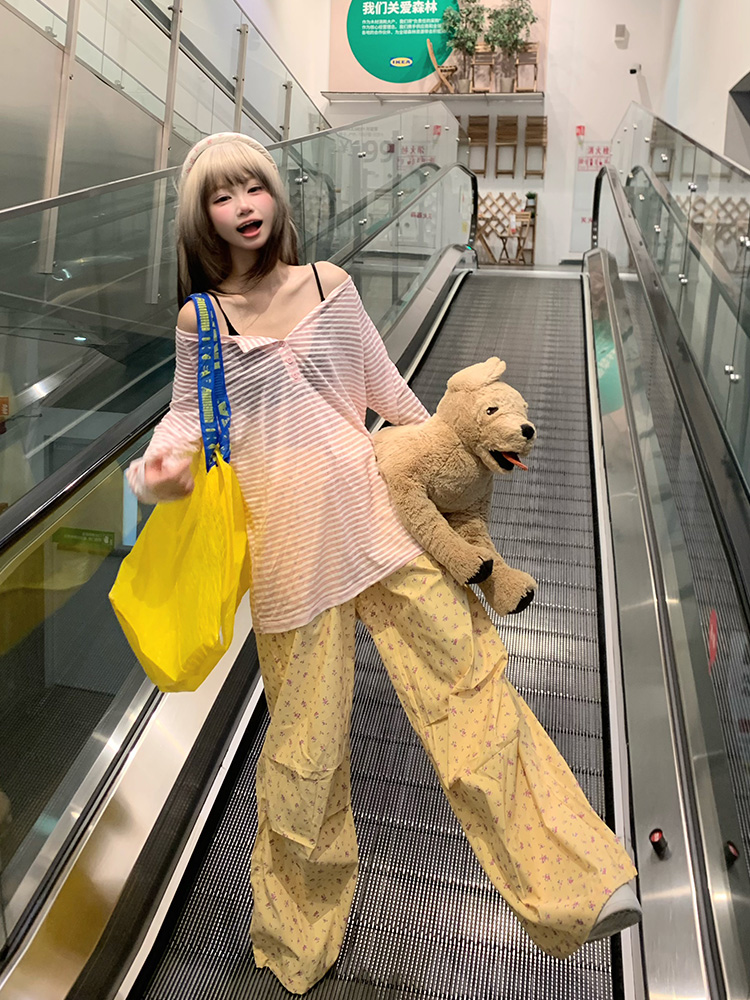 Womenâ€™s Striped Color-Blocking Long Sleeve Top - Lightweight Slim-Fit Sun Protection Layer for 90s Inspired Style