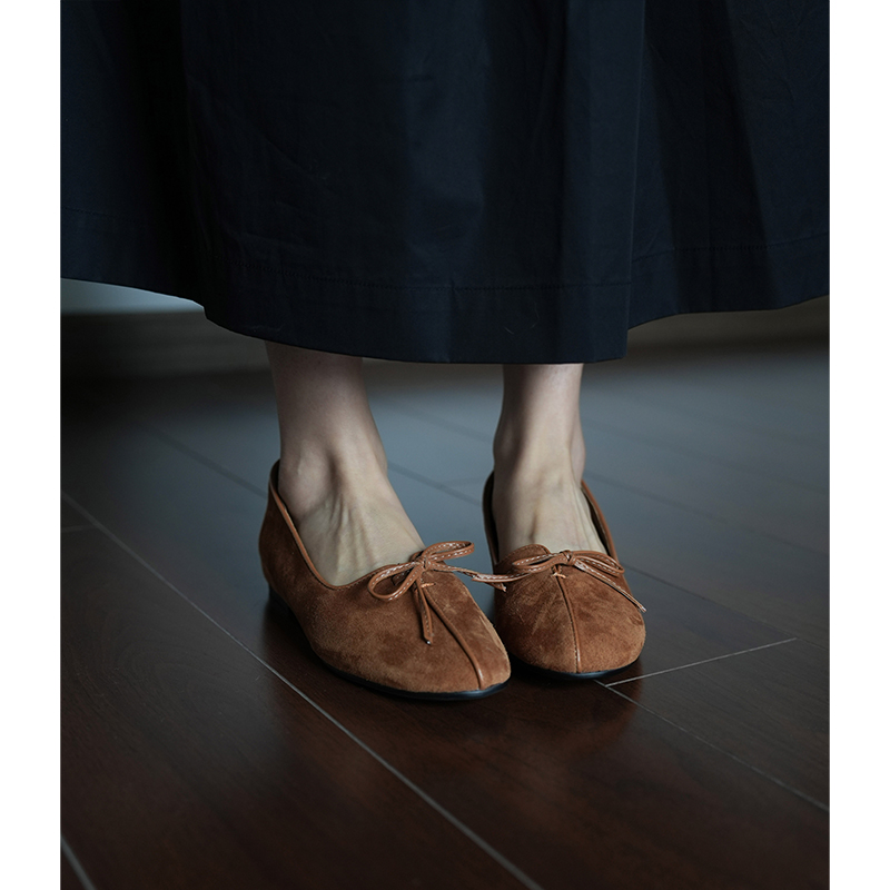 Women’s Suede Round Toe Bow Flat Shoes - Simple & Comfortable Spring Style for All Seasons Women’s Suede Round Toe Bow Flat Shoes - Simple & Comfortable Spring Style for All Seasons