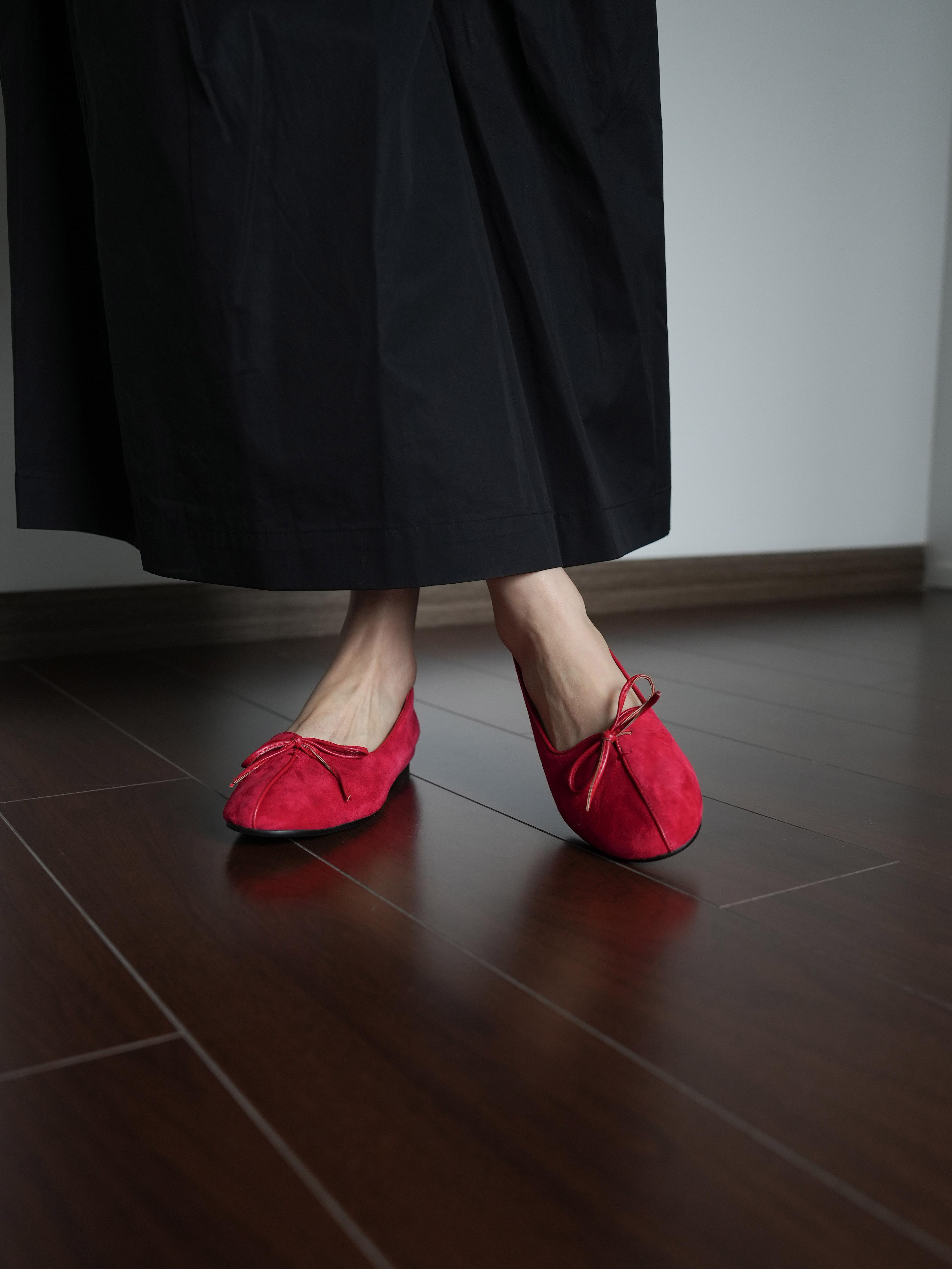 Women’s Suede Round Toe Bow Flat Shoes - Simple & Comfortable Spring Style for All Seasons Women’s Suede Round Toe Bow Flat Shoes - Simple & Comfortable Spring Style for All Seasons