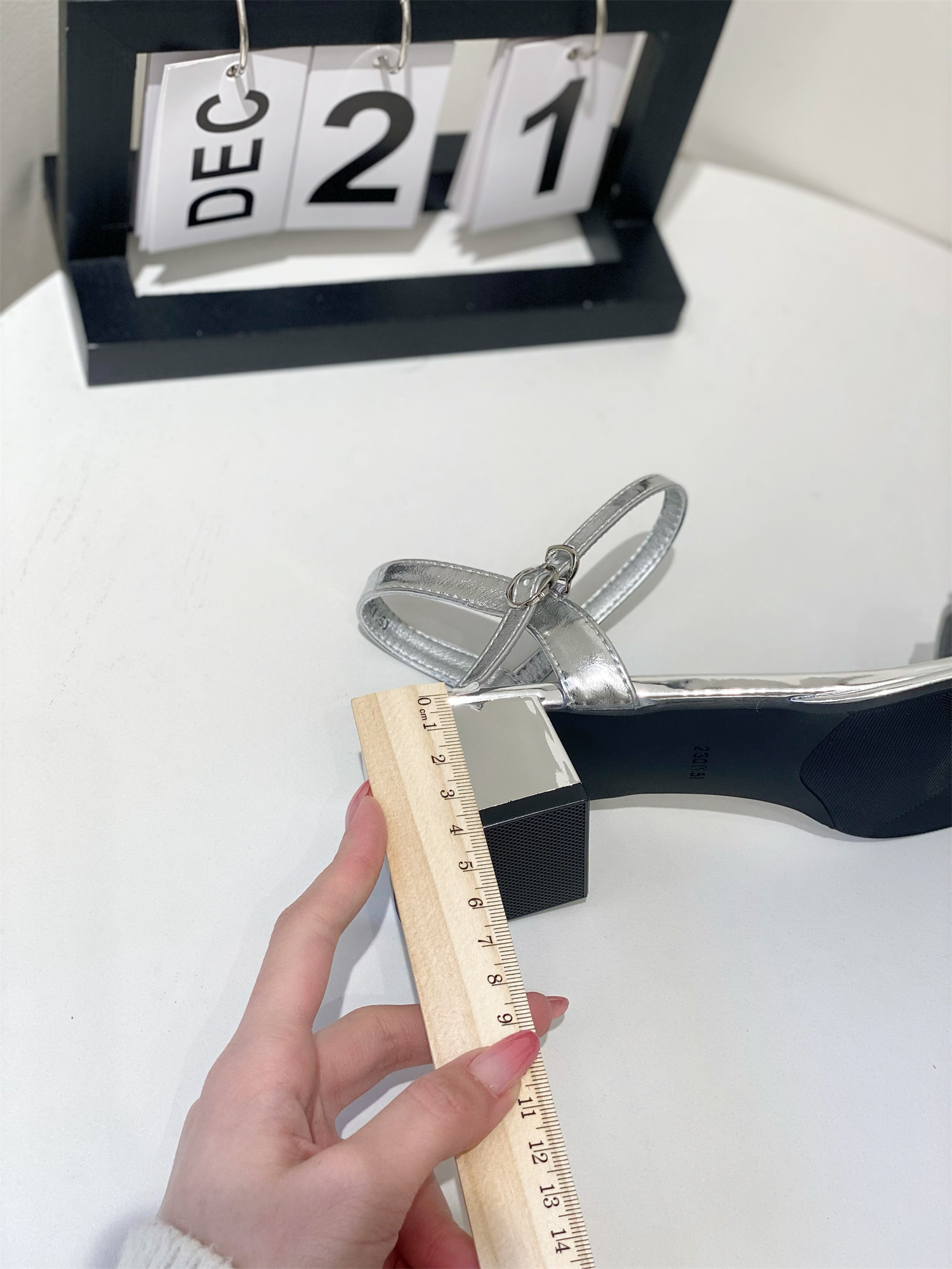 Women's Summer Fairy-Style Open-Toe Square-Toe Chunky-Heeled Roman Sandals with One-Word Buckle - Perfect for Skirts and 2025 Trends Women's Summer Fairy-Style Open-Toe Square-Toe Chunky-Heeled Roman Sandals with One-Word Buckle - Perfect for Skirts and 2025 Trends