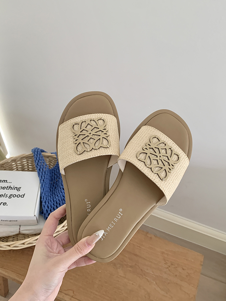 Women's Summer Outdoor Slippers 2025 - Retro Woven Slip-On Sandals with Thick Sole for Stylish Comfort