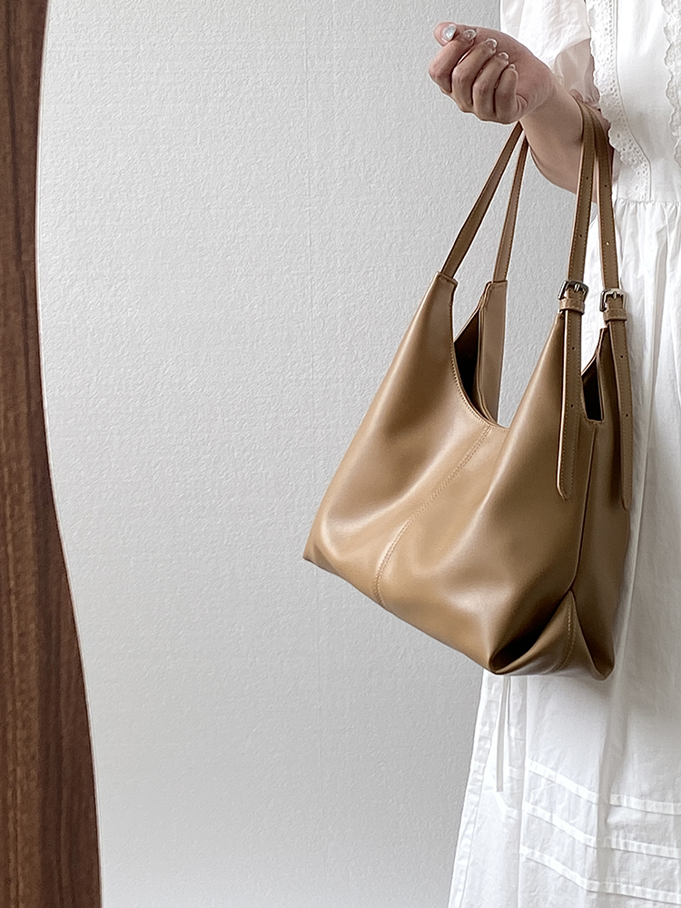 Women's Versatile Literary Tote Bag - Large Capacity Soft Leather Handheld Shoulder Bag for Commuting and Everyday Use