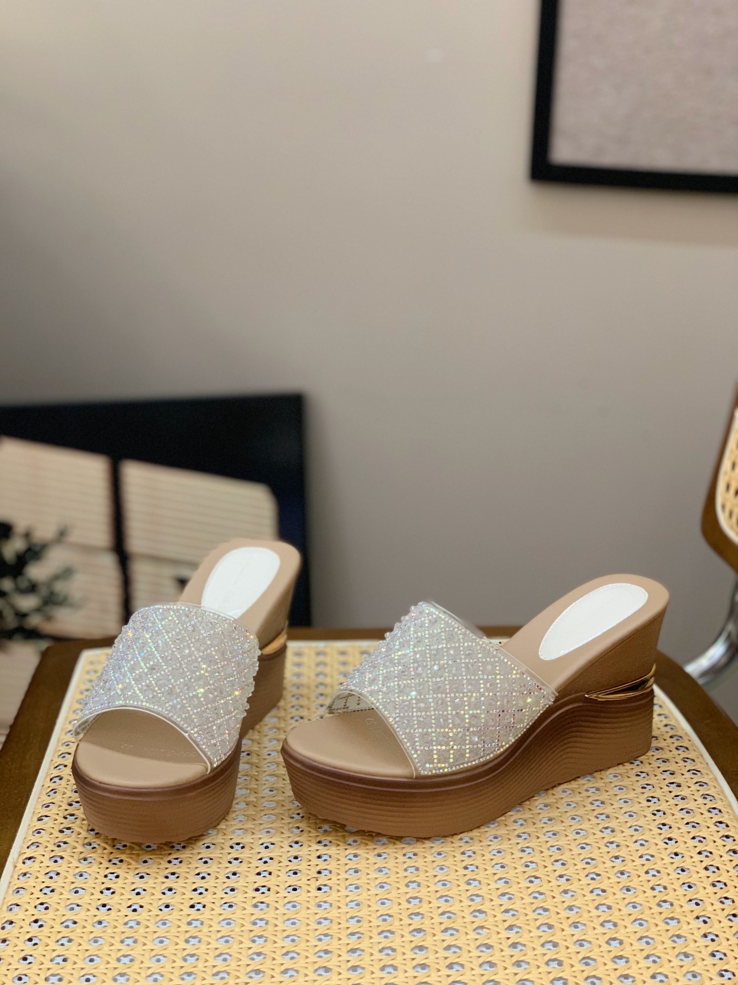 Women's Wedge Sandals 2025 - Summer Platform Slip-On with Thick Sole and Rhinestone Details, Stylish and Versatile Footwear Women's Wedge Sandals 2025 - Summer Platform Slip-On with Thick Sole and Rhinestone Details, Stylish and Versatile Footwear