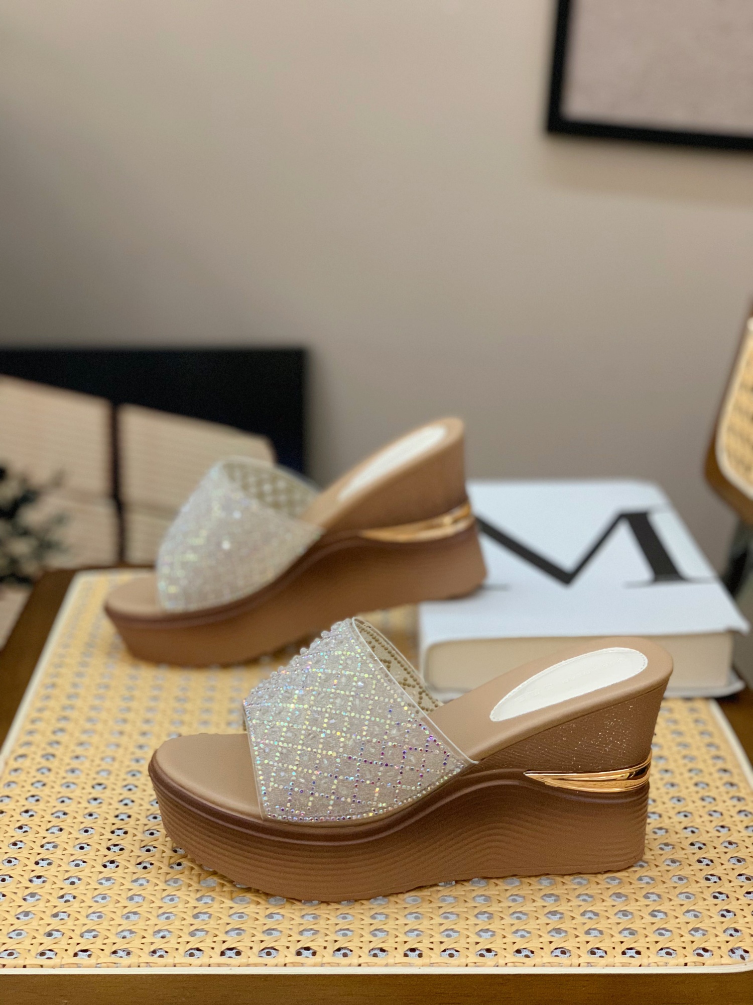 Women's Wedge Sandals 2025 - Summer Platform Slip-On with Thick Sole and Rhinestone Details, Stylish and Versatile Footwear Women's Wedge Sandals 2025 - Summer Platform Slip-On with Thick Sole and Rhinestone Details, Stylish and Versatile Footwear