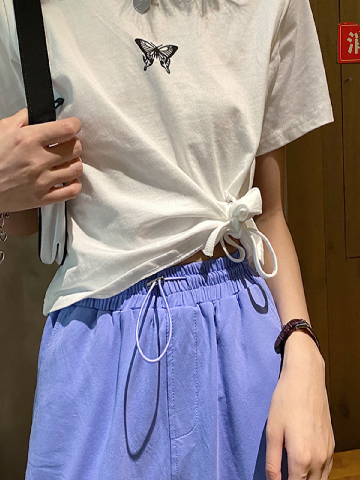 Women's White Joggers for Jazz Dance - Trendy Loose Fit Tapered High Street Style, Slimming Summer Essential Women's White Joggers for Jazz Dance - Trendy Loose Fit Tapered High Street Style, Slimming Summer Essential