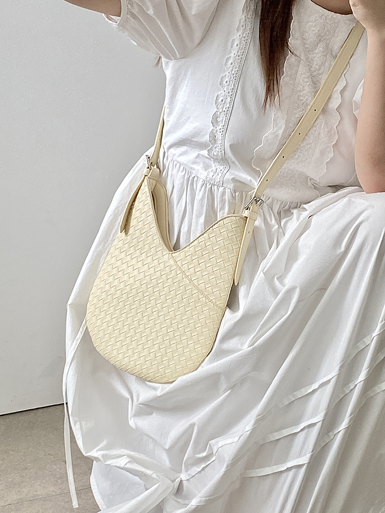 Women's Woven Hand-Held Underarm Bag - High-End Feel Spring/Summer Crossbody Bag for 2025 - Trendy Niche Design Women's Woven Hand-Held Underarm Bag - High-End Feel Spring/Summer Crossbody Bag for 2025 - Trendy Niche Design