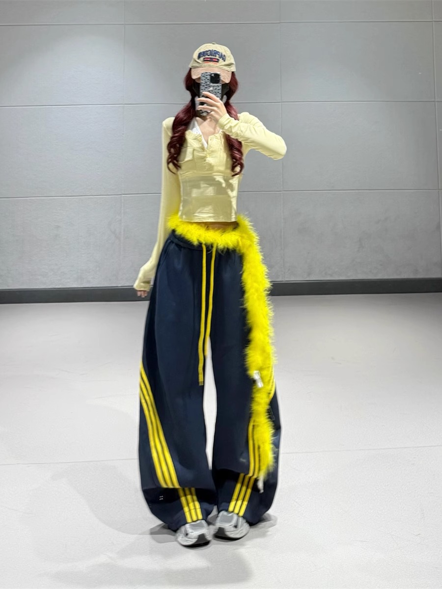 Women's Yellow Curved Knife Sweatpants with Three Stripes - Casual Loose Sports Pants, Versatile Long Pants for Dancing
