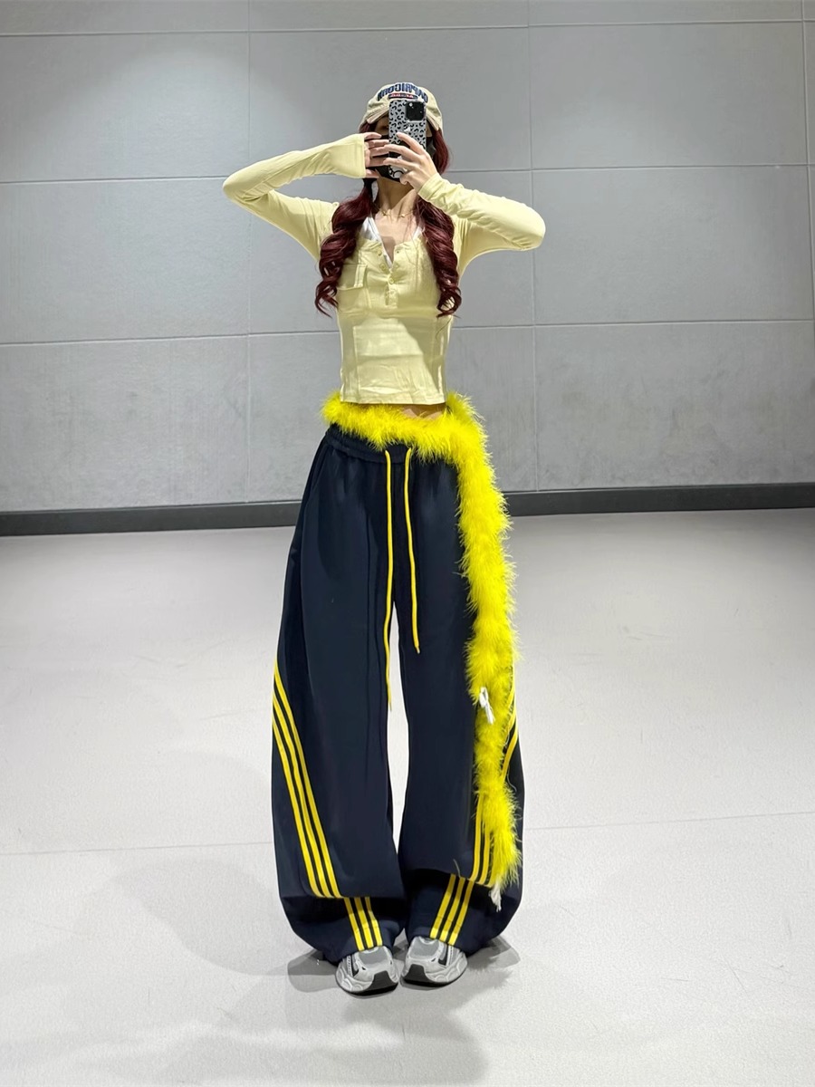 Women's Yellow Curved Knife Sweatpants with Three Stripes - Casual Loose Sports Pants, Versatile Long Pants for Dancing Women's Yellow Curved Knife Sweatpants with Three Stripes - Casual Loose Sports Pants, Versatile Long Pants for Dancing