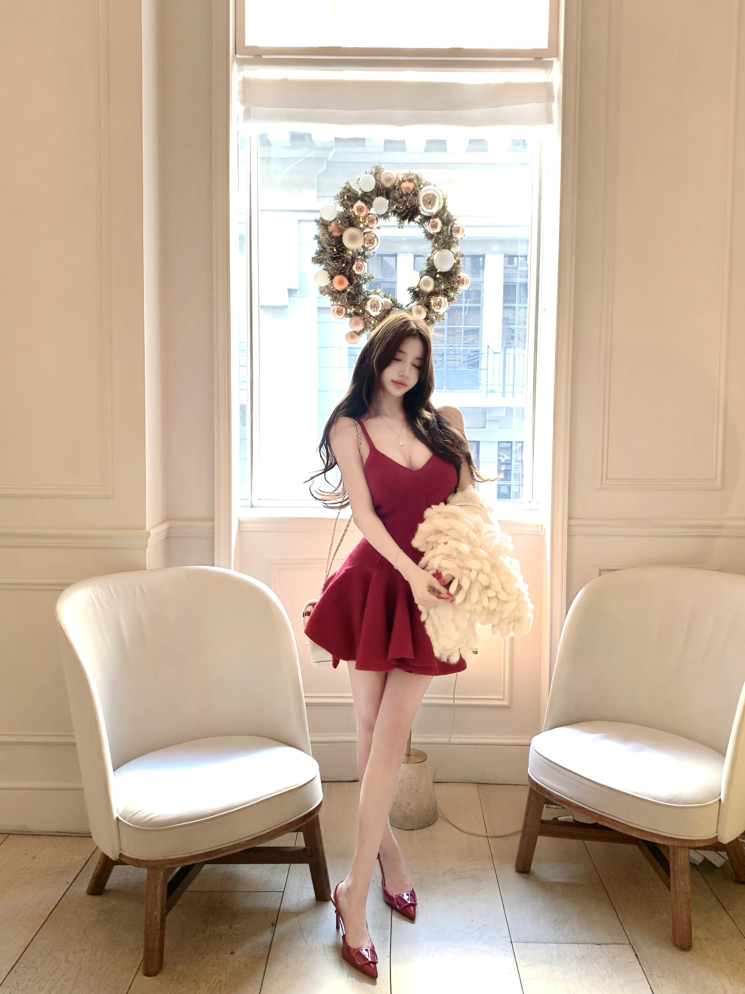 Wool Waist-Defining Irregular Flared Two-Color Camisole Dress - Elegant Y2K Style for Effortless Chic Looks