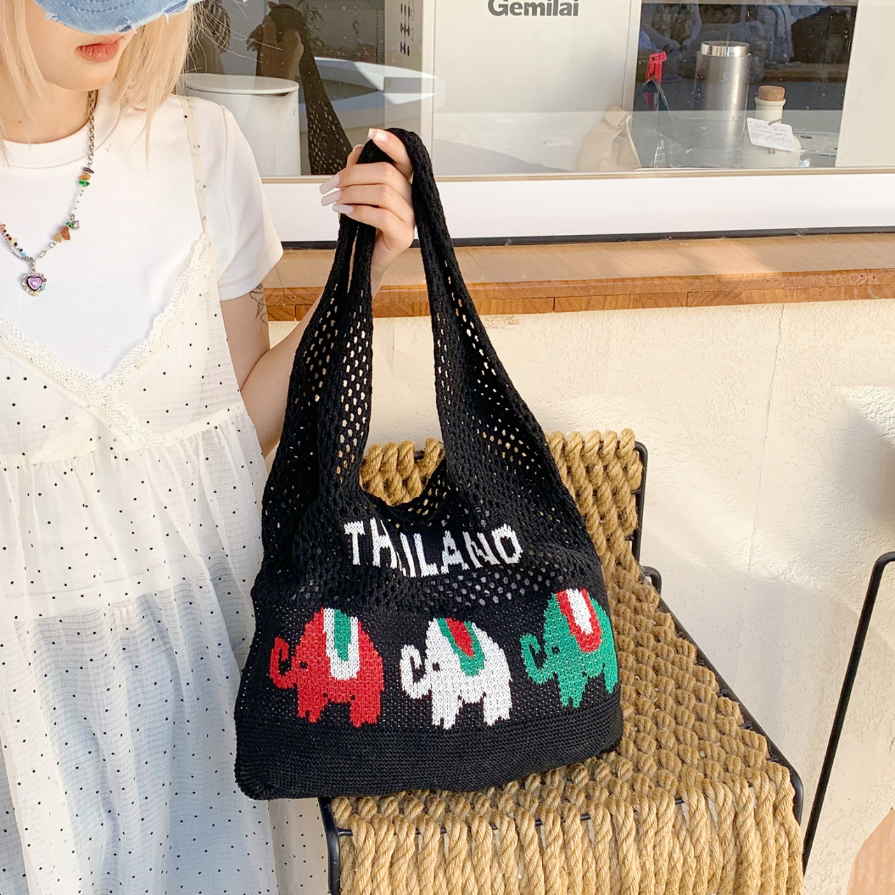 Woven Fishing Net Tote Bag for Women, Stylish Artistic Shoulder Bag, 2025 Trendy Versatile Beach Bag, Perfect for Travel Woven Fishing Net Tote Bag for Women, Stylish Artistic Shoulder Bag, 2025 Trendy Versatile Beach Bag, Perfect for Travel