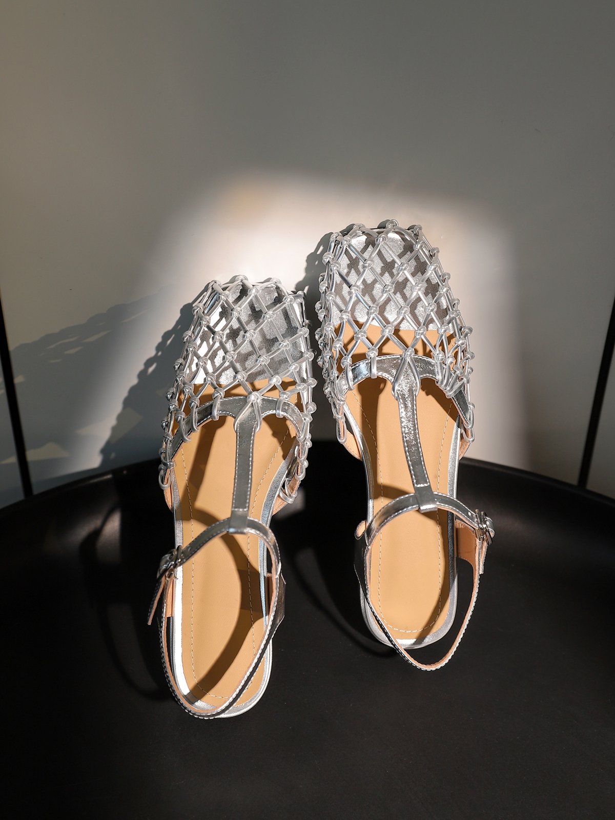 Woven Hollow Low-Heeled Roman Sandals for Women - Dreamcatcher Design, Summer Vacation Style, Gold Pig Cage Shoes Woven Hollow Low-Heeled Roman Sandals for Women - Dreamcatcher Design, Summer Vacation Style, Gold Pig Cage Shoes