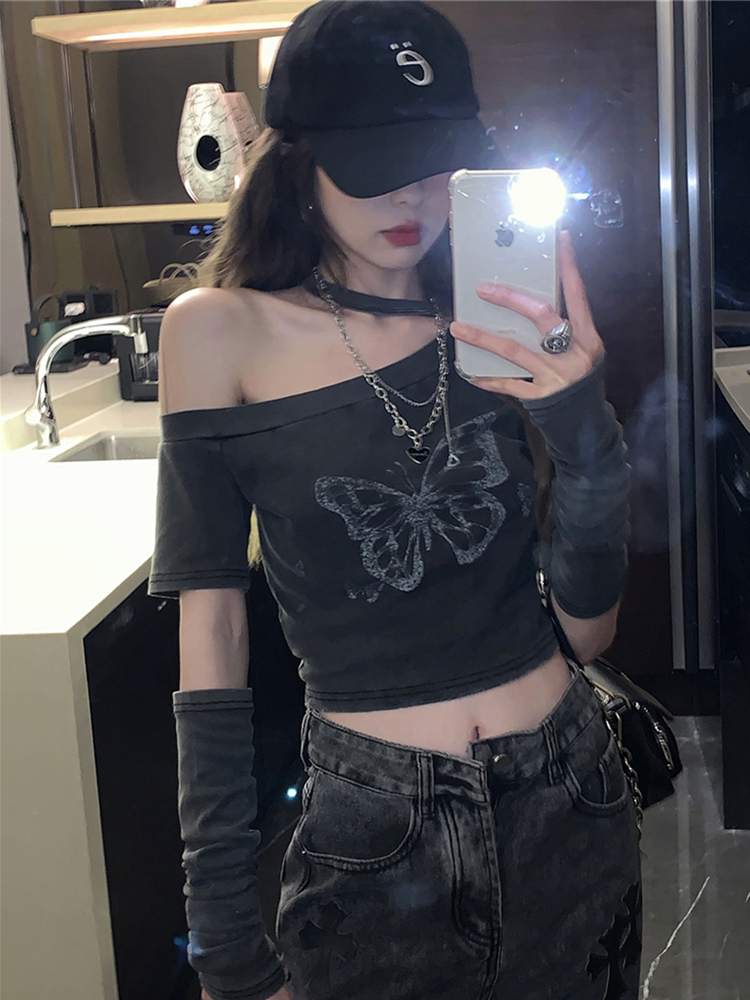 Y2K Aesthetic Fitted Jazz Dance Top for Girls, Post-Apocalyptic Style T-Shirt for Group Performances Y2K Aesthetic Fitted Jazz Dance Top for Girls, Post-Apocalyptic Style T-Shirt for Group Performances