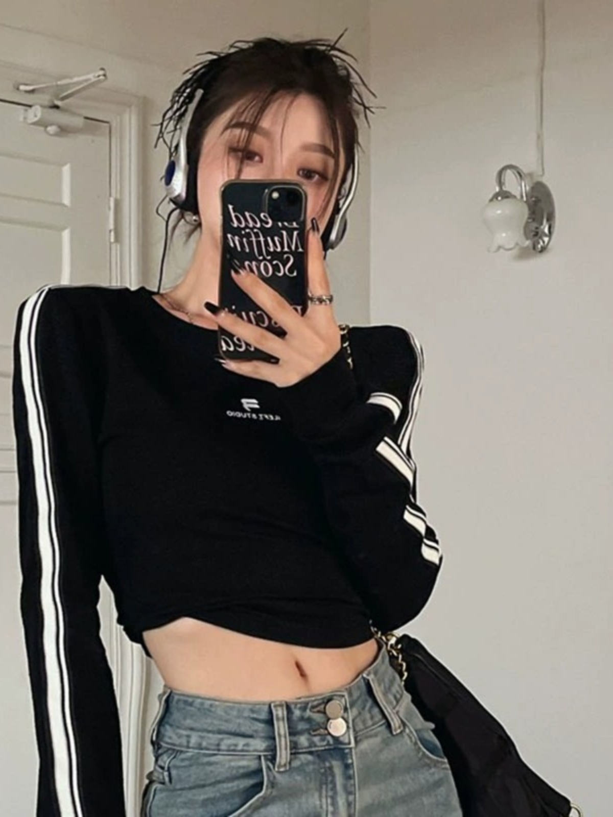 Y2K American Style Short Jazz Dance Top for Women - Long Sleeve Slim-Fit Shirt, Spicy Girl Aesthetic, K-Pop Inspired Fashion Y2K American Style Short Jazz Dance Top for Women - Long Sleeve Slim-Fit Shirt, Spicy Girl Aesthetic, K-Pop Inspired Fashion