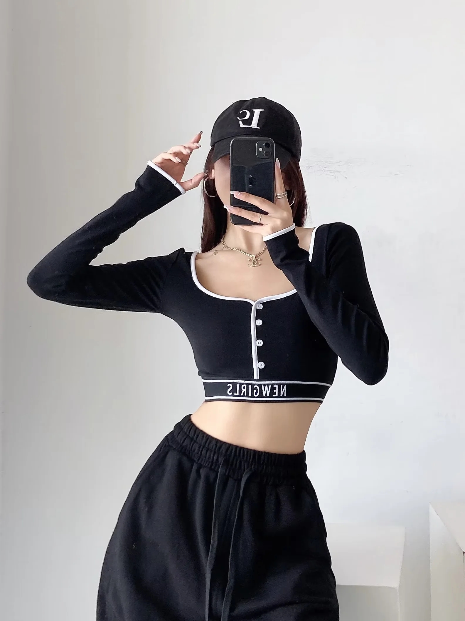 Y2K Cropped Button U-Neck T-Shirt for Women - Jazz Street Dance Lettered Design, Sexy Trendy Top