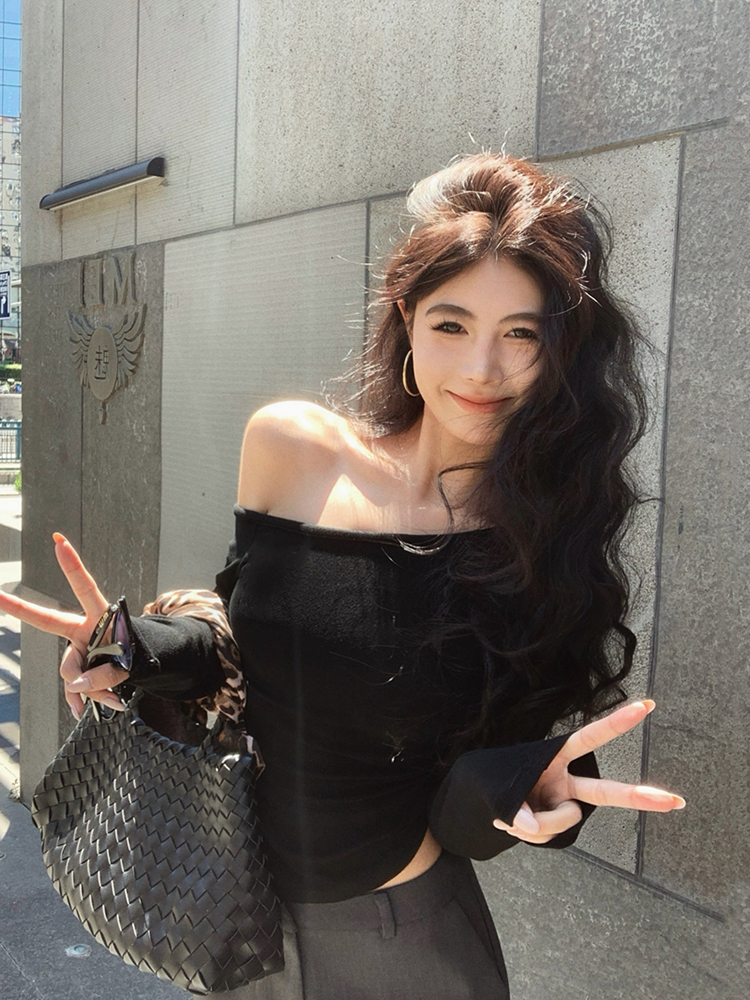 Y2K Fitted Base T-Shirt for Women - Early Autumn Jazz Dance Outfit, Spicy Girl Music Festival Top, K-Pop Inspired Fashion Y2K Fitted Base T-Shirt for Women - Early Autumn Jazz Dance Outfit, Spicy Girl Music Festival Top, K-Pop Inspired Fashion