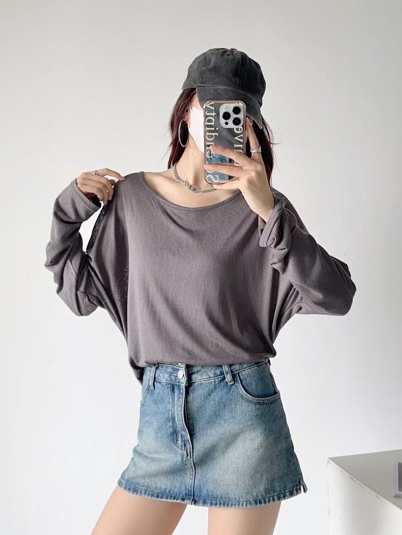 Y2K Jazz-Style Loose Long Sleeve Sun Protection Cover-Up for Women - Relaxed Fit Perfect for Dancing and Everyday Wear Y2K Jazz-Style Loose Long Sleeve Sun Protection Cover-Up for Women - Relaxed Fit Perfect for Dancing and Everyday Wear