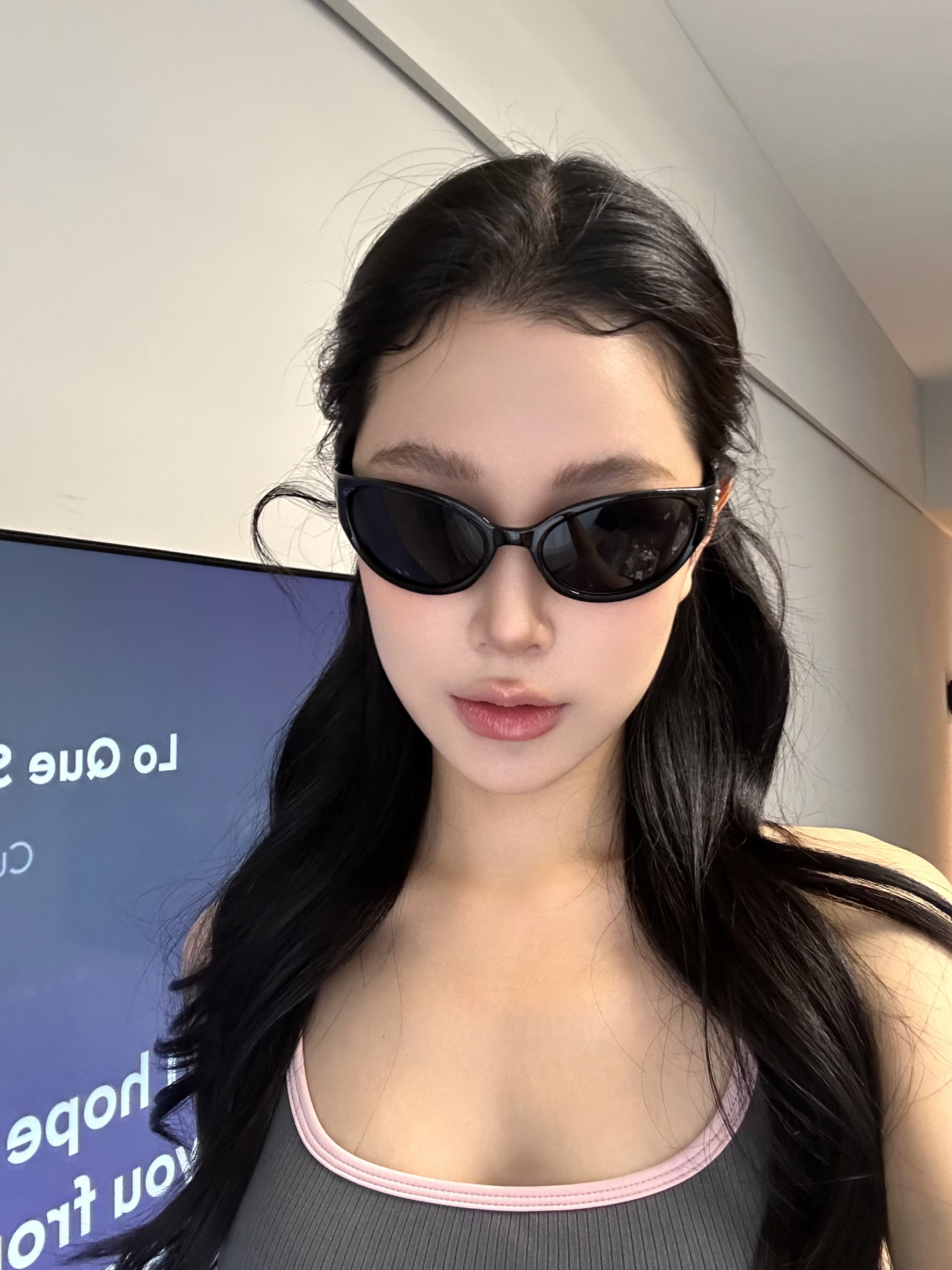 Y2K Retro Spicy Girl Sunglasses for Women - European & American Style UV Protection Street Photography Outdoor Sports Eyewear Y2K Retro Spicy Girl Sunglasses for Women - European & American Style UV Protection Street Photography Outdoor Sports Eyewear