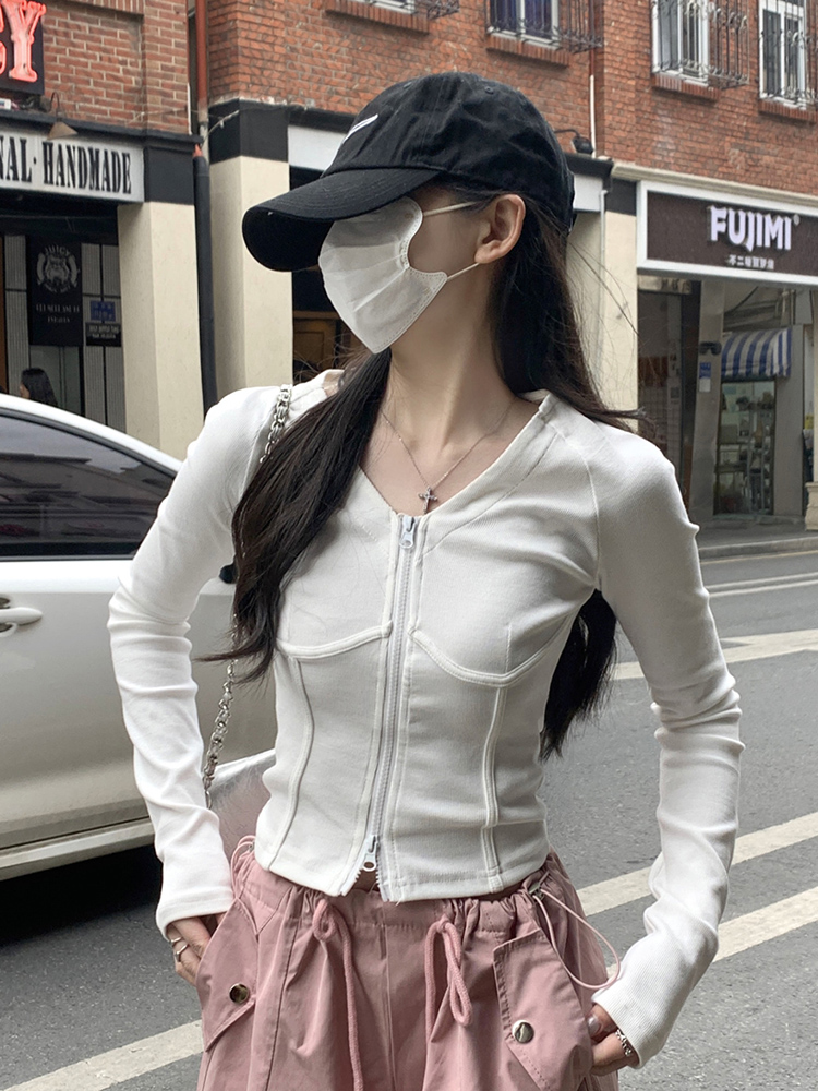 Y2K Slim-Fit Women's Short Long-Sleeve T-Shirt for Jazz Dancing & K-Pop Music Festival Outfits Y2K Slim-Fit Women's Short Long-Sleeve T-Shirt for Jazz Dancing & K-Pop Music Festival Outfits