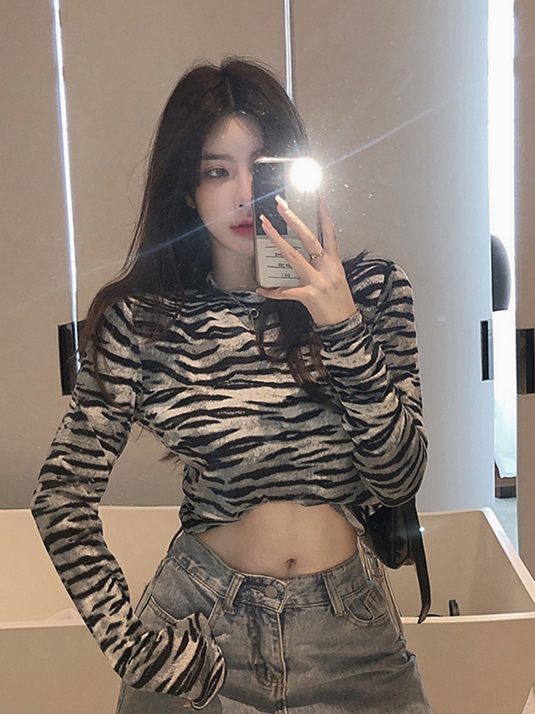 Y2K Striped Long Sleeve T-Shirt for Women - Sweet & Spicy Jazz Dance Top, European American Wasteland Style K-Pop Outfit Y2K Striped Long Sleeve T-Shirt for Women - Sweet & Spicy Jazz Dance Top, European American Wasteland Style K-Pop Outfit