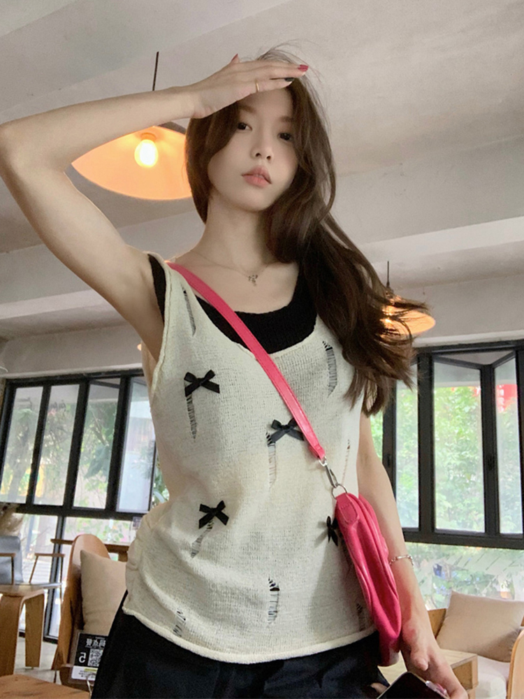 Y2K Style Wasteland Wind Top for Women - Faux Two-Piece Vest, Jazz Dance Inspired, European & American Fashion, K-Pop Outfit Y2K Style Wasteland Wind Top for Women - Faux Two-Piece Vest, Jazz Dance Inspired, European & American Fashion, K-Pop Outfit