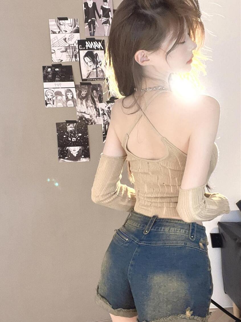 Y2K Sweet and Spicy Short Tank Top with Sleeves - European and American Jazz Dance K-Pop Wasteland Style Y2K Sweet and Spicy Short Tank Top with Sleeves - European and American Jazz Dance K-Pop Wasteland Style