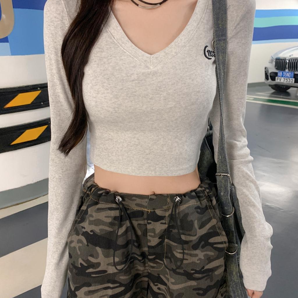 Y2K Women's V-Neck Long Sleeve Top - Spicy K-Pop Figure-Enhancing T-Shirt for Music Festivals and Jazz Dance Y2K Women's V-Neck Long Sleeve Top - Spicy K-Pop Figure-Enhancing T-Shirt for Music Festivals and Jazz Dance