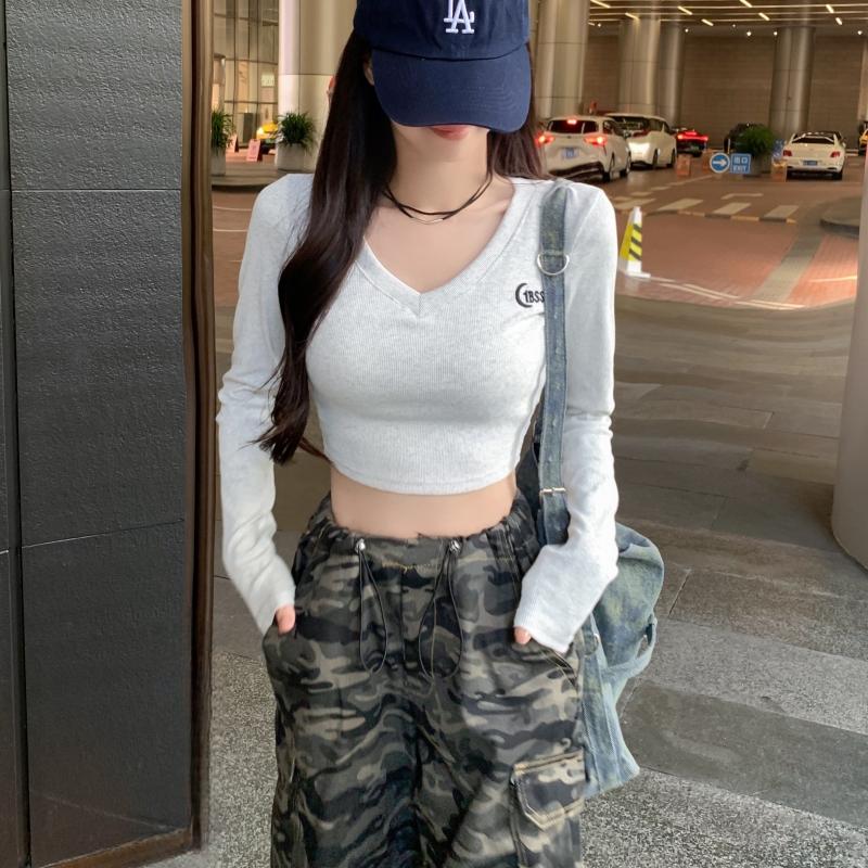 Y2K Women's V-Neck Long Sleeve Top - Spicy K-Pop Figure-Enhancing T-Shirt for Music Festivals and Jazz Dance Y2K Women's V-Neck Long Sleeve Top - Spicy K-Pop Figure-Enhancing T-Shirt for Music Festivals and Jazz Dance