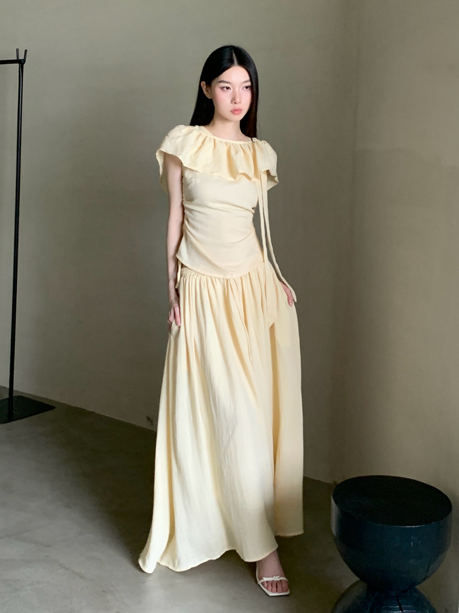 Yellow Chick Cotton Linen Texture Sleeveless Vest Top and Skirt Set - Multi-Wear Summer Outfit for Women, Perfect for Vacation Yellow Chick Cotton Linen Texture Sleeveless Vest Top and Skirt Set - Multi-Wear Summer Outfit for Women, Perfect for Vacation