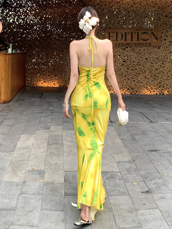 Yellow-Green Color-Blocking Halter Neck Mermaid Bodycon Dress for Women - French Vacation Style Long Dress for Photography Yellow-Green Color-Blocking Halter Neck Mermaid Bodycon Dress for Women - French Vacation Style Long Dress for Photography