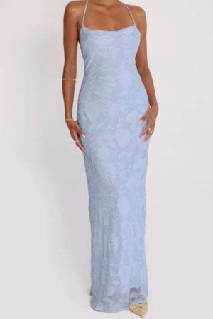Stunning Strapless Evening Gown: Perfect for Pretty Outfits at Resorts