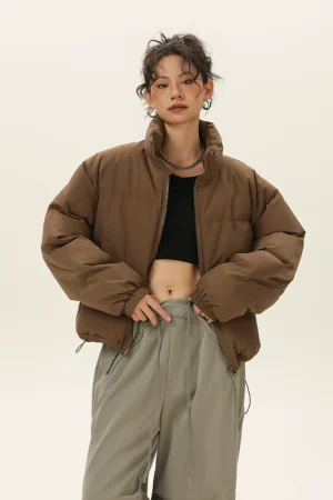 Maillard wears brown warm stand-up collar cotton coat for women in winter. Small and slim, versatile cold-proof short thick coat